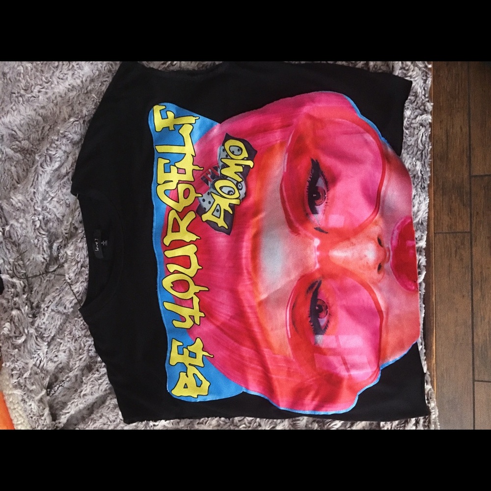 Be Yourself Graphic Tee